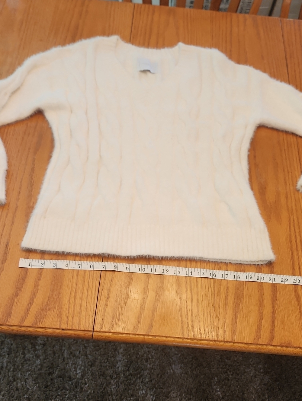 Lucky Brand Cream Cable-Knit V-Neck Sweater - Picture 9 of 16